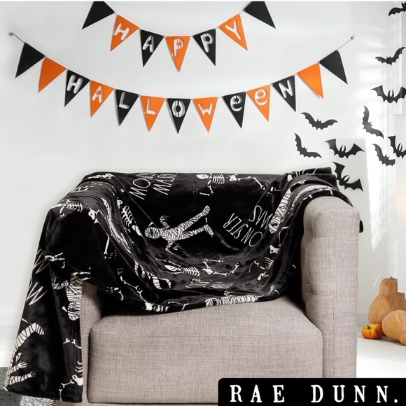 NWT Rae Dunn Halloween Soft Plush Blanket/Throw Mummy/Skeleton MONSTER MASH - Picture 1 of 6